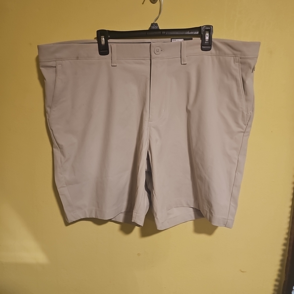 NWT FLX Men's Size 48 Medium Beige Premium Shorts 8" Inseam Big & Tall